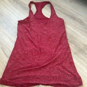 Lululemon workout top. Excellent condition